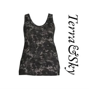 Terra & Sky Women's Plus Size Everyday Essential Layering Tank Top.